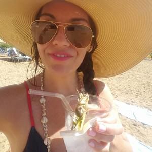 Meet your Posher, Lauren